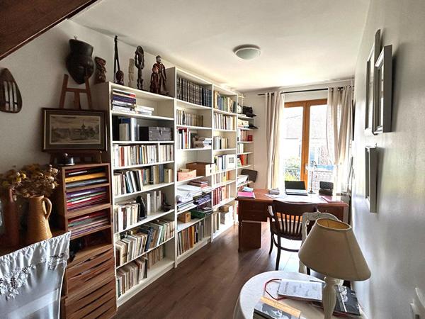 APPARTEMENT  AU COEUR DES BLONDEAUX