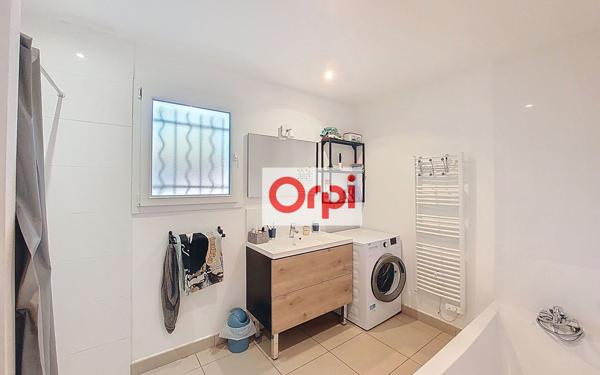 Maison à louer    3 pièces •  Zonza