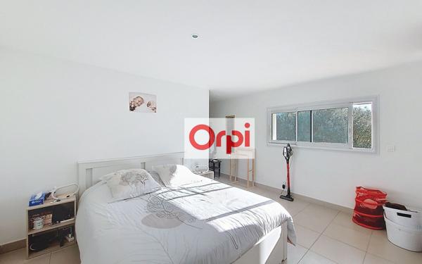 Maison à louer    3 pièces •  Zonza