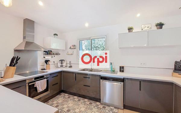 Maison à louer    3 pièces •  Zonza