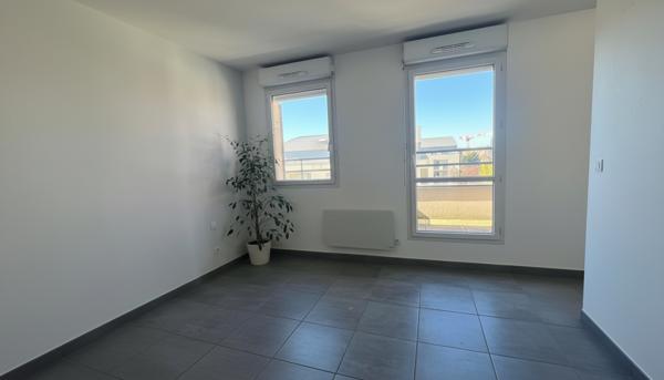 Appartement T1 à vendre à Luce - Confort et praticité au 4ème étage