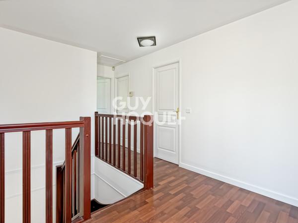 Maison à louer de 5 pièces de 176 m²