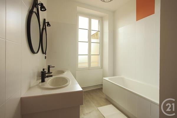 Maison à vendre  12 pièces - 289 m2 LUCON - 85