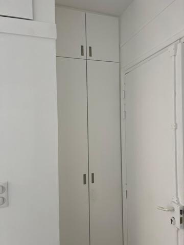 STUDETTE 3 IEME ETAGE TOTALEMENT RENOVEE DANS UNE COPROPRIETE DE  QUALITE