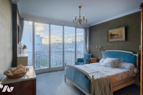 PARIS 15 / BIR-HAKEIM - APPARTEMENT FAMILIAL 6 PIÈCES AVEC LOGGIAS & VUE TOUR EIFFEL + PARKING