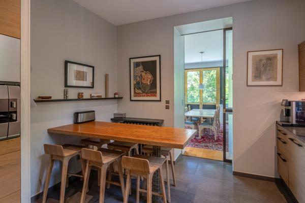 Lyon 3ème - Propriété bourgeoise de 301,92 m² - 7 chambres - Jardin avec Piscine - Garage