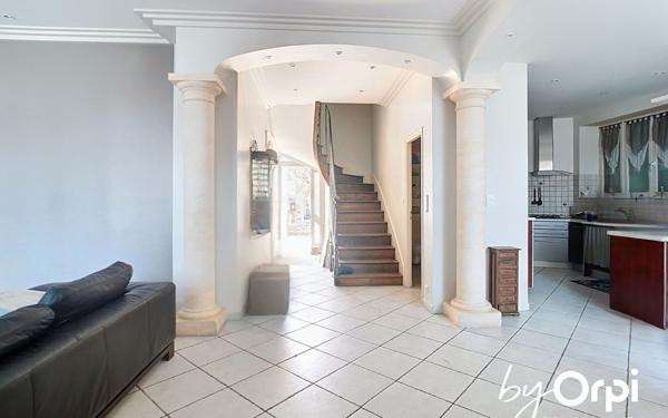 Maison à vendre    5 pièces •  Commentry