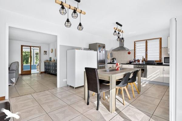 Maison 279 300 € Milhac-d'Auberoche 5 p 138 m² DPE C