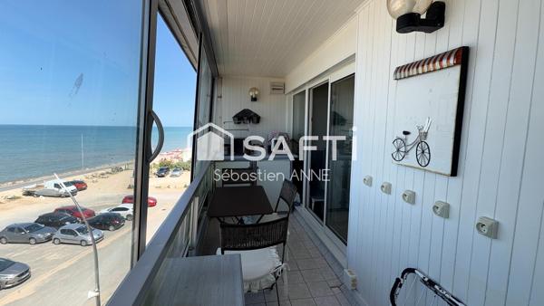 Face à la mer, appartement avec loggia !