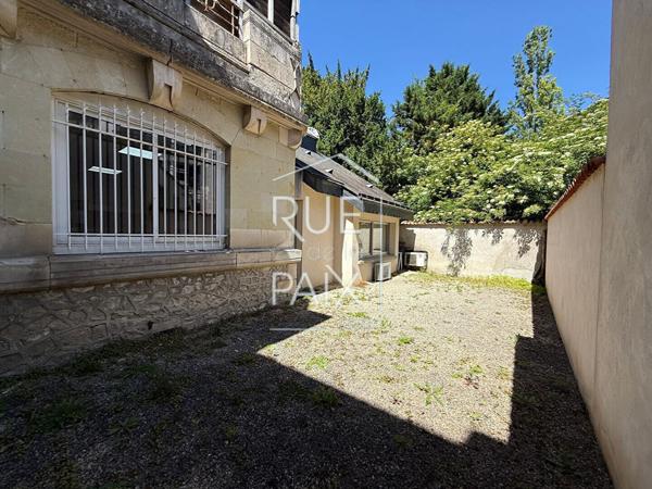 86200 LOUDUN CENTRE-VILLE LOUDUN, Local commercial 163 m²