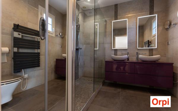 Maison à vendre    6 pièces •  Marolles-en-Brie