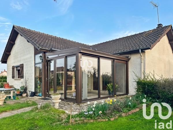 Pavillon 5 pièces de 119 m² à Les Bordes (89500)