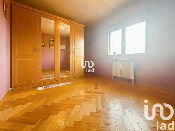 Pavillon 5 pièces de 119 m² à Les Bordes (89500)