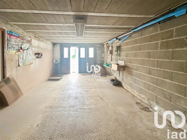 Pavillon 5 pièces de 119 m² à Les Bordes (89500)