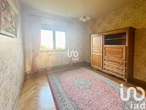 Pavillon 5 pièces de 119 m² à Les Bordes (89500)