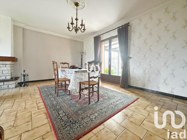 Pavillon 5 pièces de 119 m² à Les Bordes (89500)