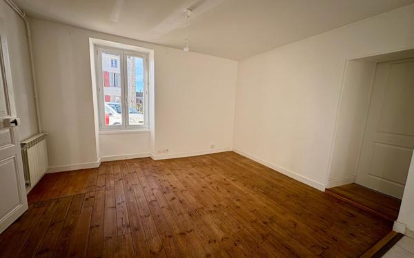 Maison à vendre    2 pièces •  Niort
