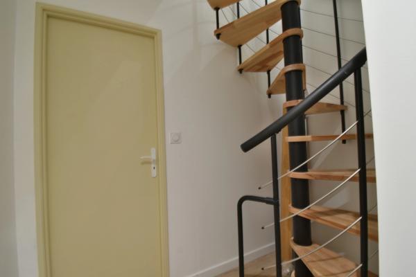 Appartement duplex à louer meublé 3 pièces SAINTE LIVRADE SUR LOT (47)