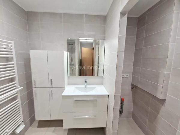 Location Appartement 3 pièces 75 m2 à Draguignan