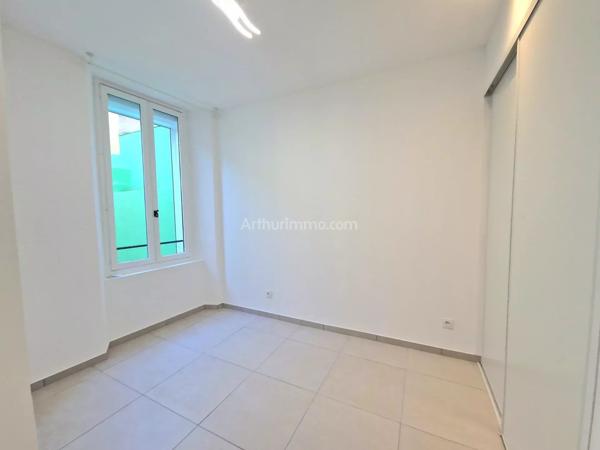 Location Appartement 3 pièces 75 m2 à Draguignan
