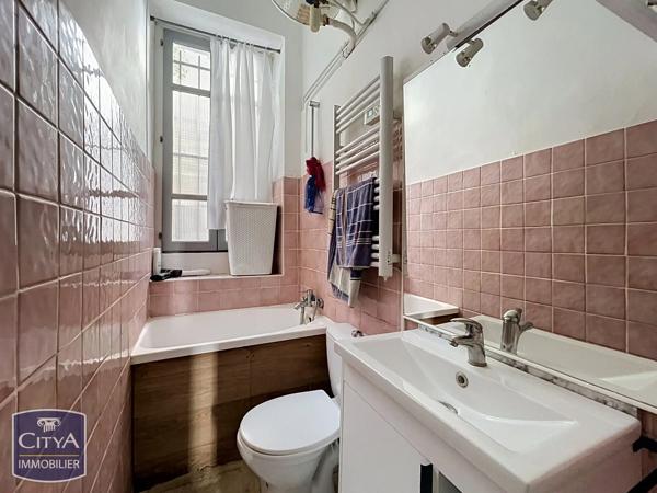 Appartement à vendre 1 pièce 24.4m² Nîmes (30000)