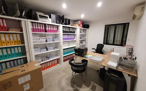 Maison à vendre    6 pièces • 338 m2 Avignon