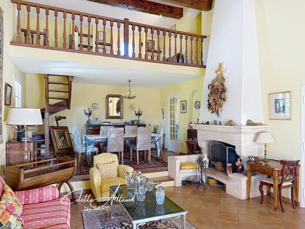 Villa familiale avec piscine à l ouest d'Aix-en-pROVENCE