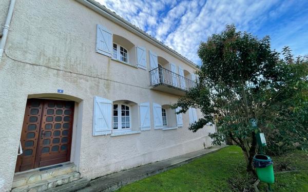 Immeuble à vendre    4 pièces • 160 m2 Aignan