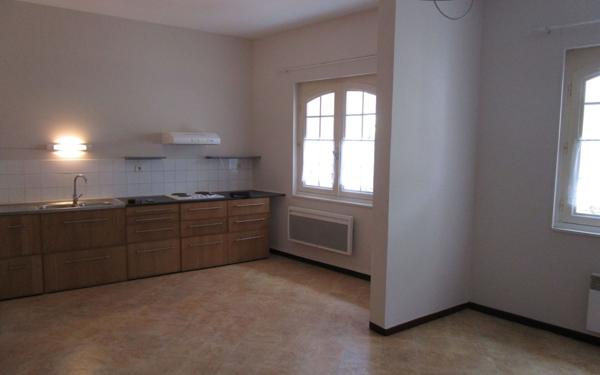 Immeuble à vendre    4 pièces • 160 m2 Aignan