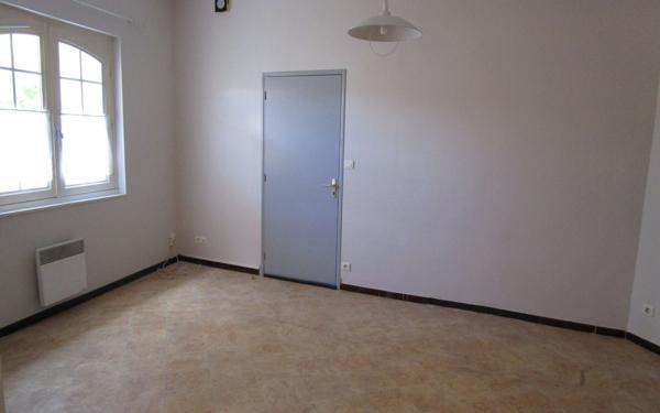 Immeuble à vendre    4 pièces • 160 m2 Aignan