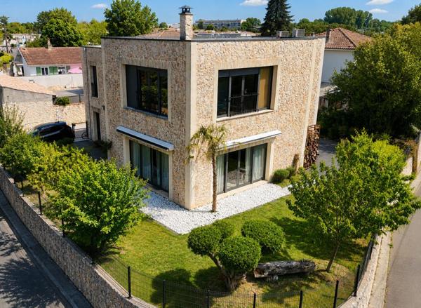 Vente Maison 240m2 FLOIRAC (33270)