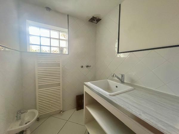 Montlhéry (91310) MONTLHERY - MAISON FAMILIALE TYPE F7 - 177 M HABITABLES - 865 M2 JARDIN - SOUS-SOL TOTAL