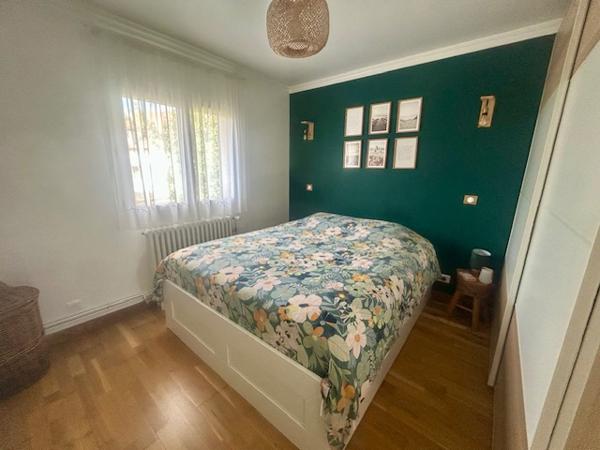 Montlhéry (91310) MONTLHERY - MAISON FAMILIALE TYPE F7 - 177 M HABITABLES - 865 M2 JARDIN - SOUS-SOL TOTAL