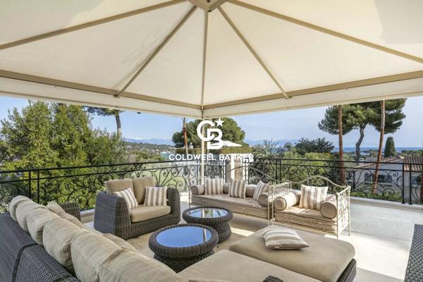 Villa 11 pièces à vendre Antibes - 06600 / Réf: 983