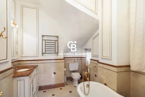 Villa 11 pièces à vendre Antibes - 06600 / Réf: 983