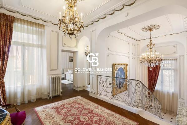 Villa 11 pièces à vendre Antibes - 06600 / Réf: 983