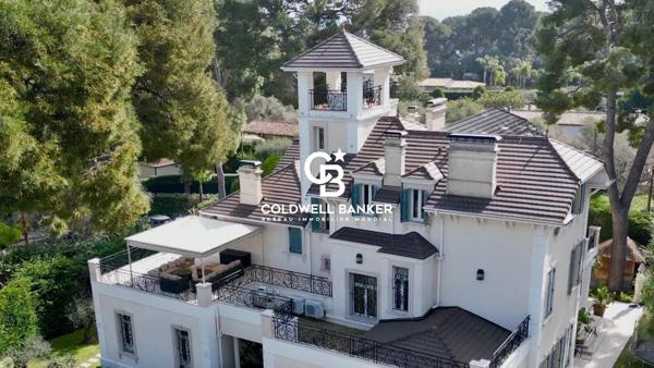 Villa 11 pièces à vendre Antibes - 06600 / Réf: 983