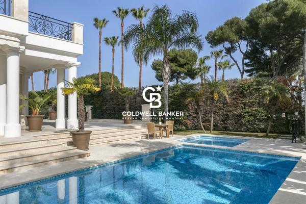 Villa 11 pièces à vendre Antibes - 06600 / Réf: 983