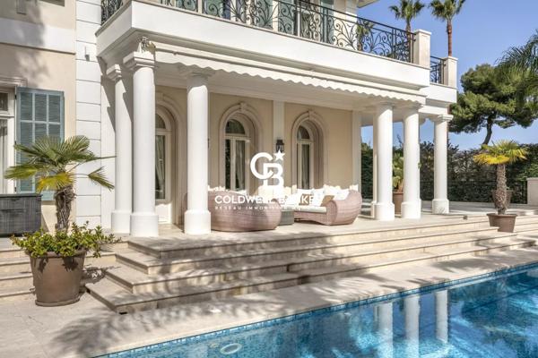 Villa 11 pièces à vendre Antibes - 06600 / Réf: 983