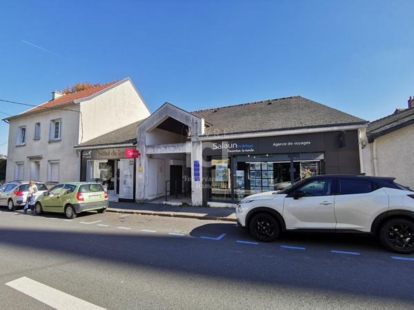 Bureau - Local professionnel 20 m² + espace commun à La Chapelle Sur Erdre - hyper centre
