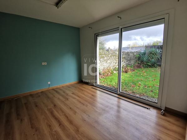 Bureau - Local professionnel 20 m² + espace commun à La Chapelle Sur Erdre - hyper centre