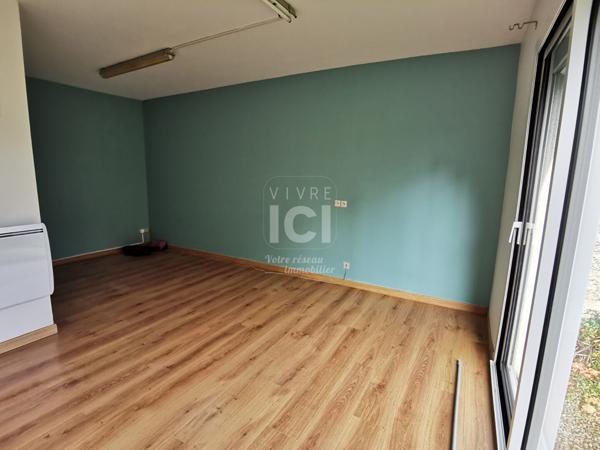 Bureau - Local professionnel 20 m² + espace commun à La Chapelle Sur Erdre - hyper centre