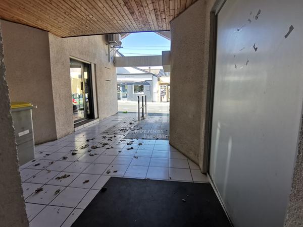 Bureau - Local professionnel 20 m² + espace commun à La Chapelle Sur Erdre - hyper centre