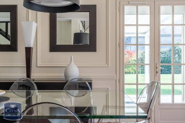 Maison à vendre 12 pièces 290m² Tours (37100)