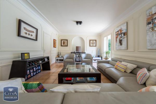 Maison à vendre 12 pièces 290m² Tours (37100)