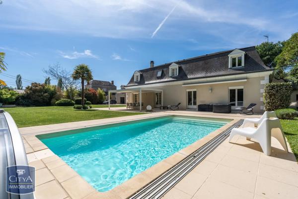 Maison à vendre 12 pièces 290m² Tours (37100)
