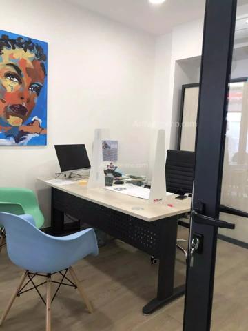 Location                                                      Local commercial
                        
                     2 pièces                      45 m2                     à Aubagne