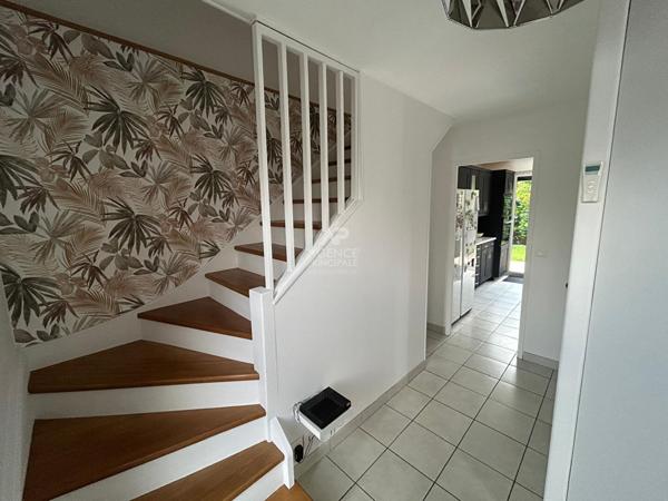Maison 4 pièces 3 chambres - 81 m² €390 000 ** - Référence 1771