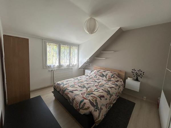 Maison 4 pièces 3 chambres - 81 m² €390 000 ** - Référence 1771