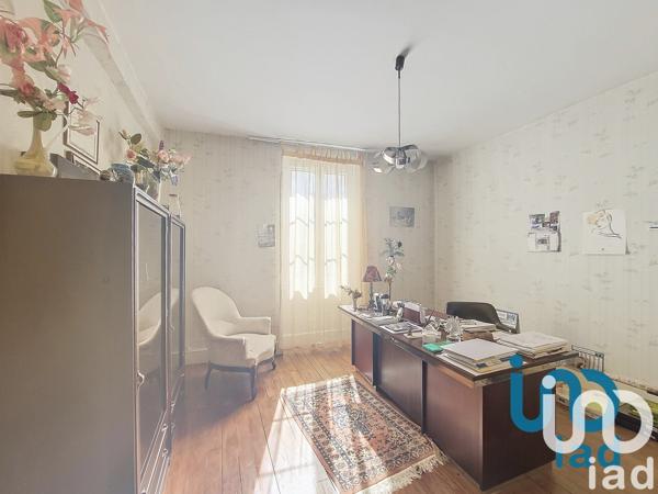 Maison de ville 8 pièces de 228 m² à Fleurance (32500)